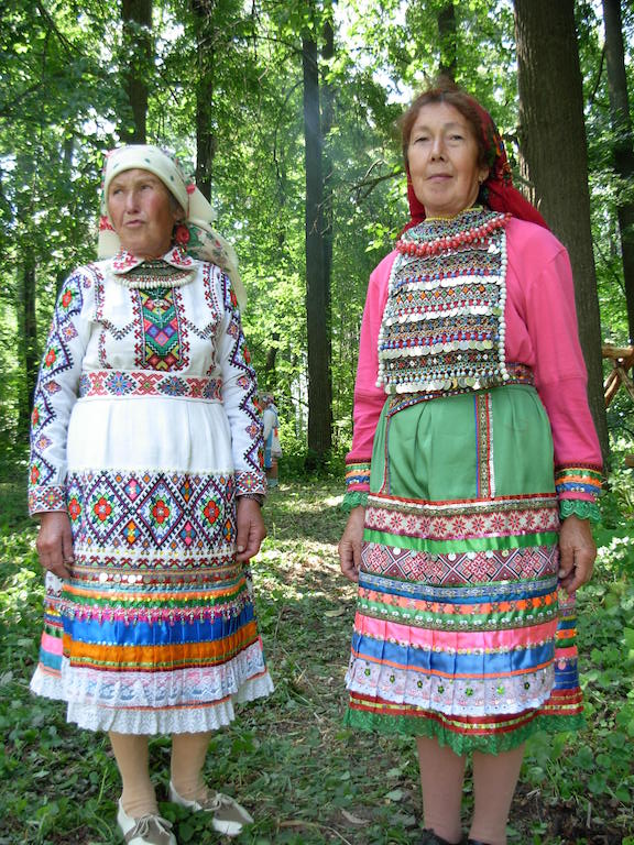 Piduehteis marid hiies palvusel